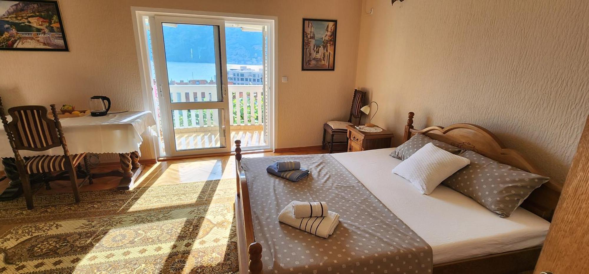 Lorena Rooms Risan Exterior foto